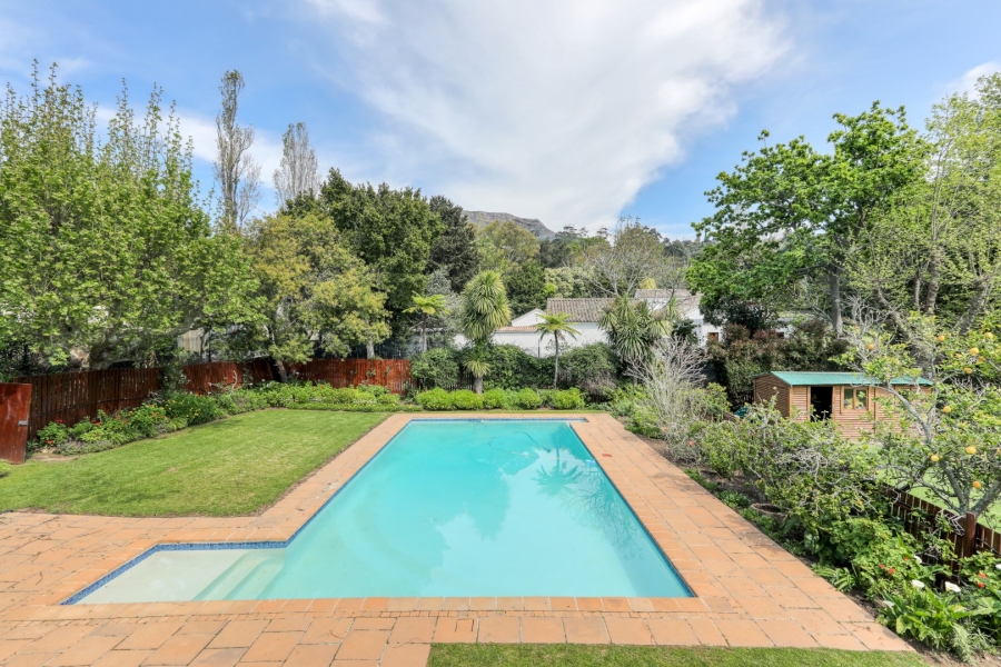 4 Bedroom Property for Sale in Constantia Western Cape